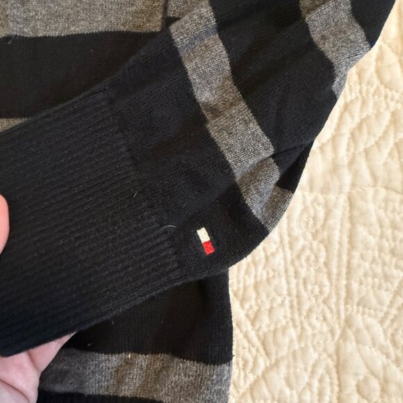 Tommy Hilfiger cardigan size M - Picture 3 of 4
